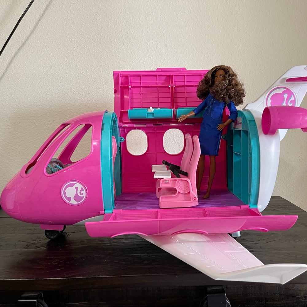 Barbie Dream Plane w/ accessories 💖